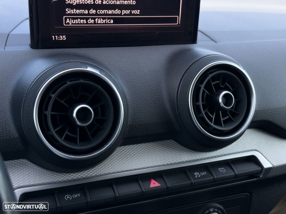 Audi Q2 30 TFSI Design - 17
