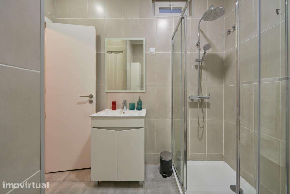 Quarto - localizado em Penha de França Lisbon - Grande imagem: 4/44