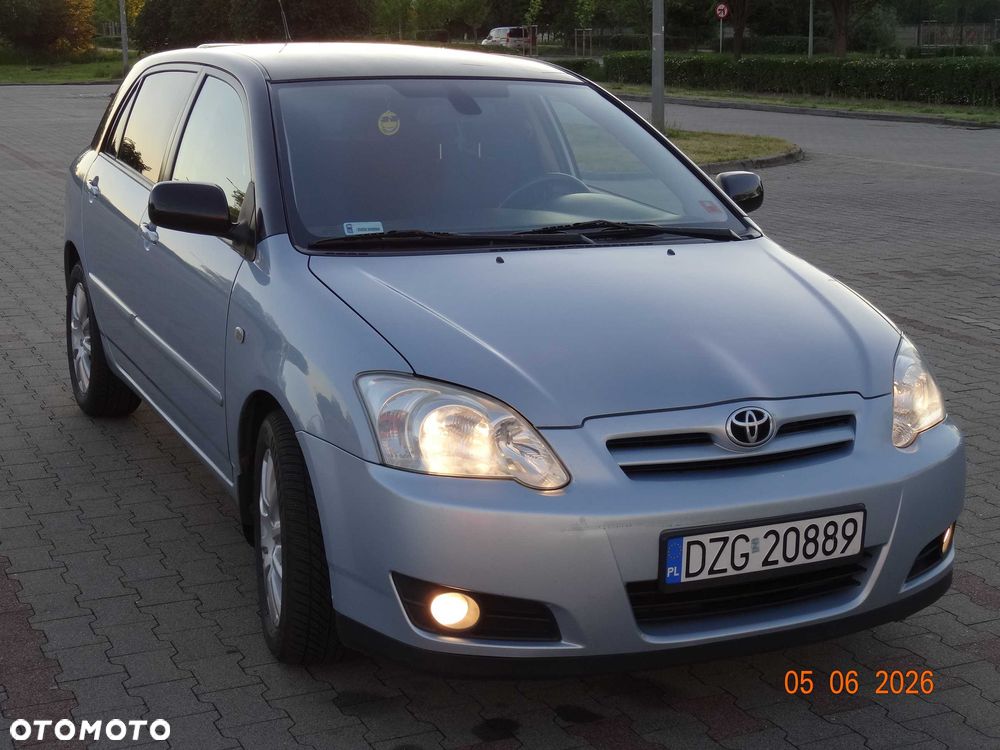 Toyota Corolla - 1