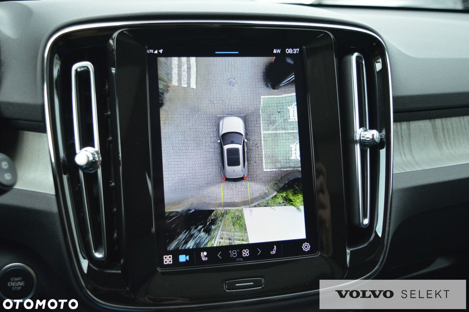 Volvo XC 40 - 18