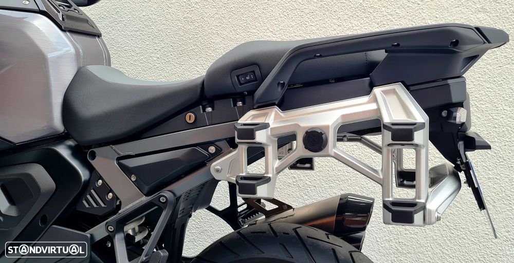 BMW R 1300 GS Adventure Triple Black Akrapovic - 26