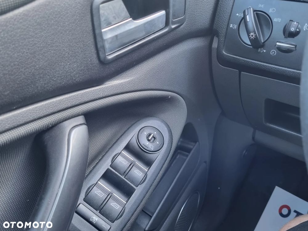 Ford Kuga 2.0 TDCi 4x4 Trend - 14