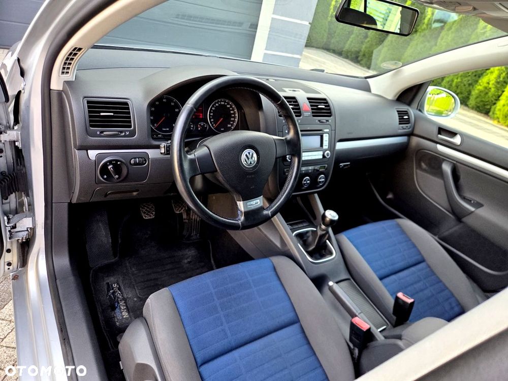 Volkswagen Golf - 14