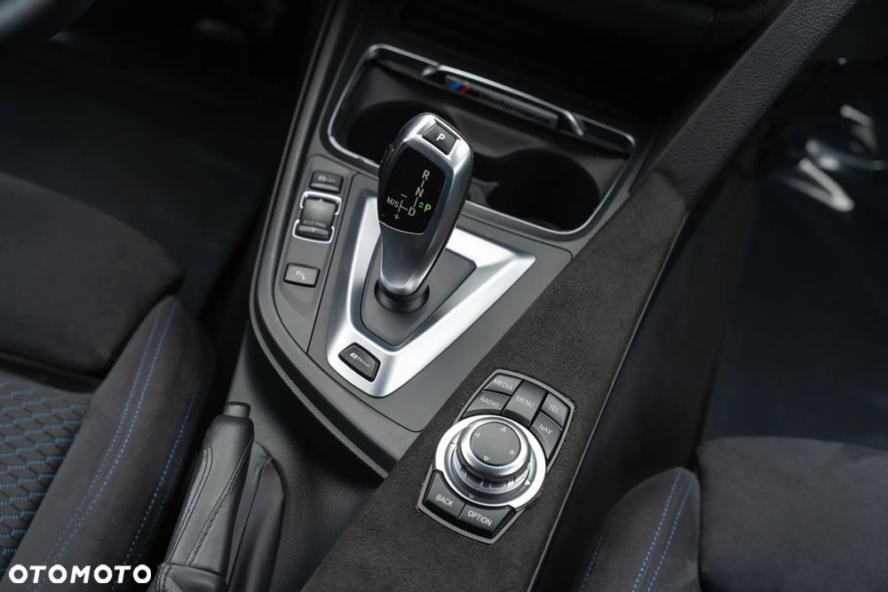 BMW Seria 3 - 36