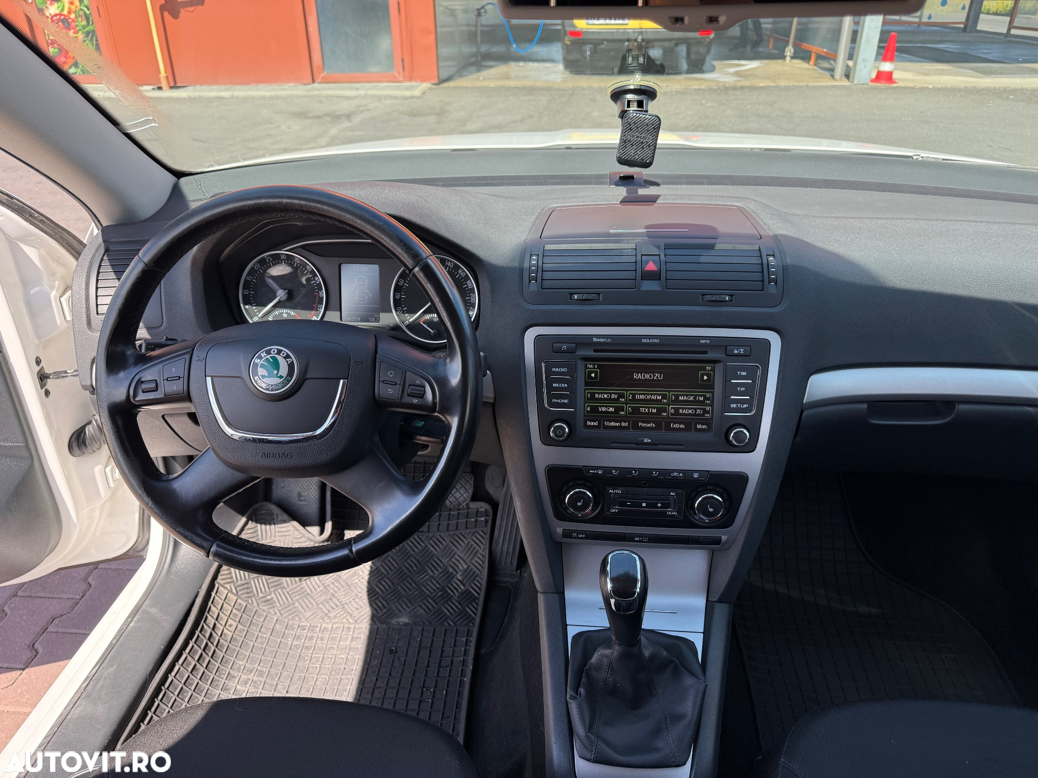 Skoda Octavia 2.0 TDI Elegance - 4