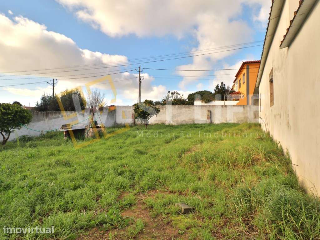 Moradia T3 inserida num lote de 422m2 - POTENCIAL HABITACIONAL - Ca... - Grande imagem: 3/22