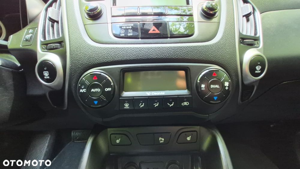 Hyundai ix35 2.0 CRDi 4WD Automatik Premium - 12