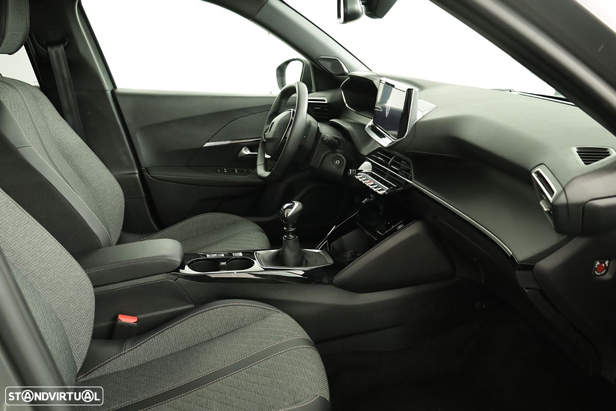 Peugeot 2008 1.2 PureTech Allure - 20