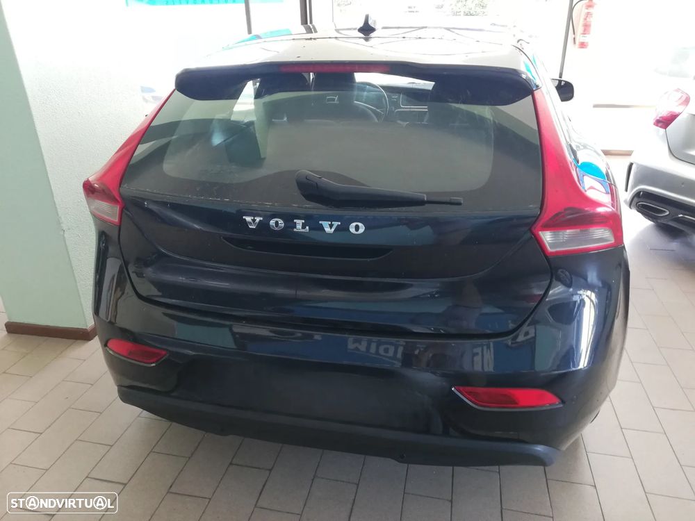 Volvo V40 D2 Momentum - 5