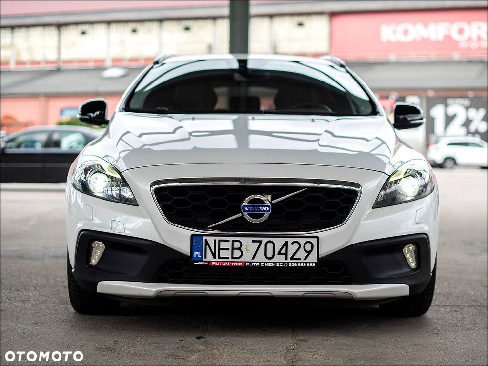 Volvo V40 Cross Country - 3