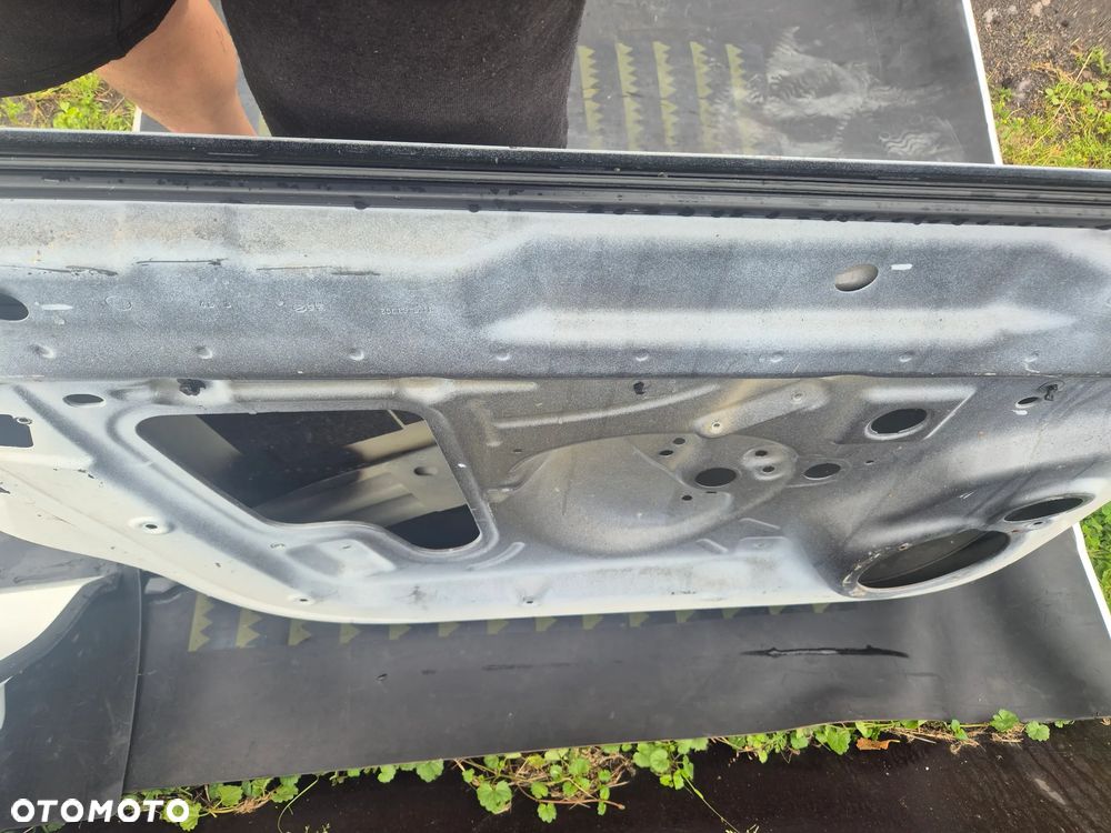 DRZWI VW JETTA VI LEWY PRZÓD  LEWY TYŁ - 5