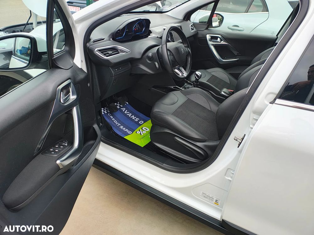 Peugeot 2008 PureTech 130 GPF Stop&Start Allure - 25