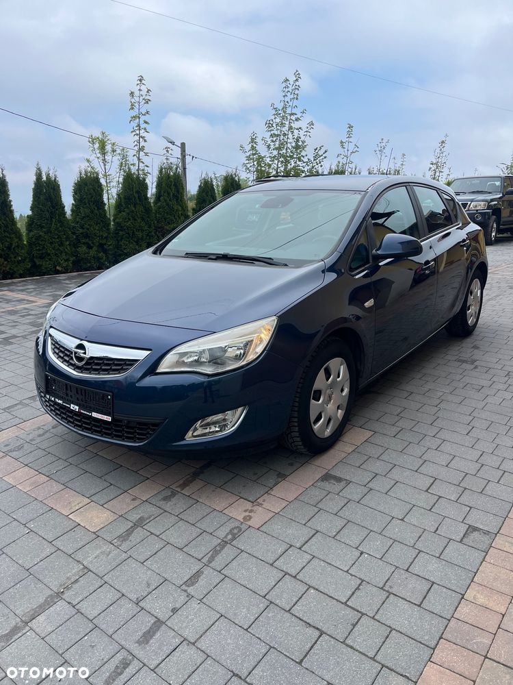 Opel Astra - 2