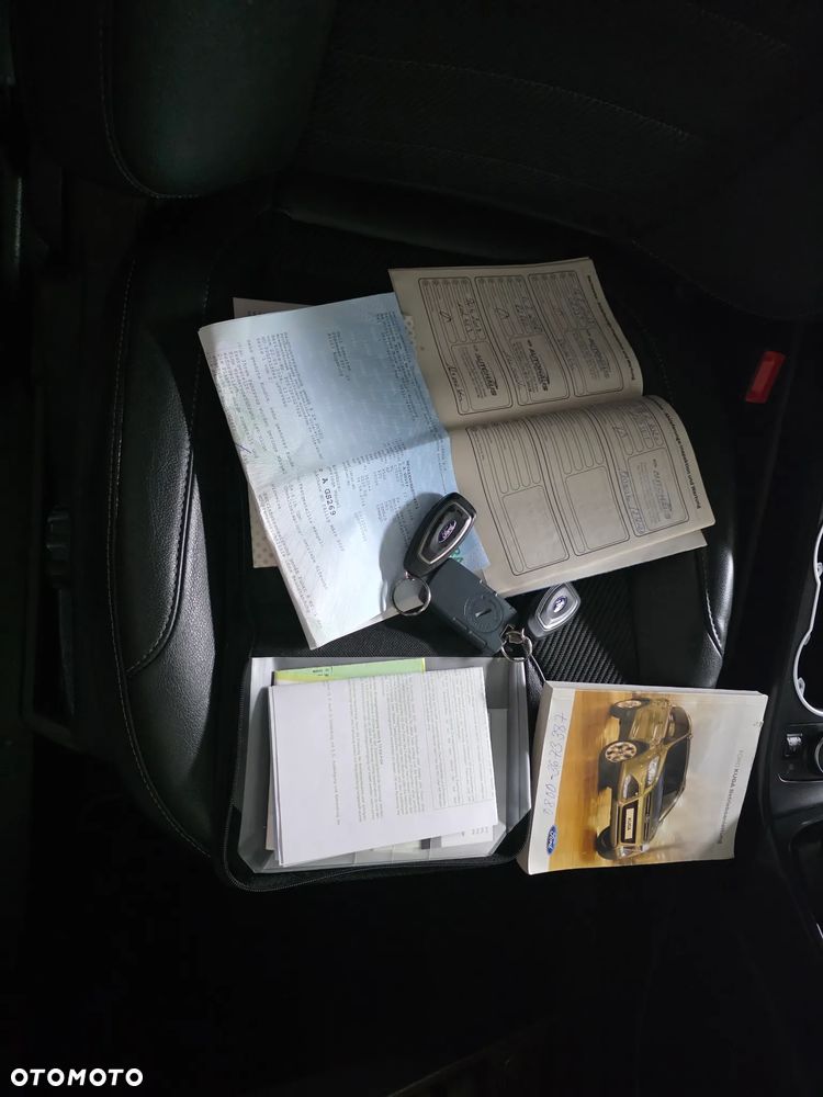 Ford Kuga 2.0 TDCi 4x4 Individual - 37