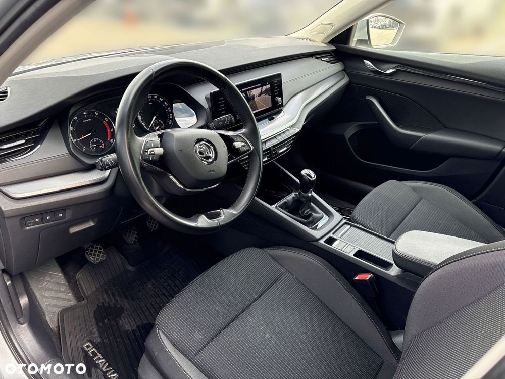 Skoda Octavia 1.5 TSI ACT Ambition - 9