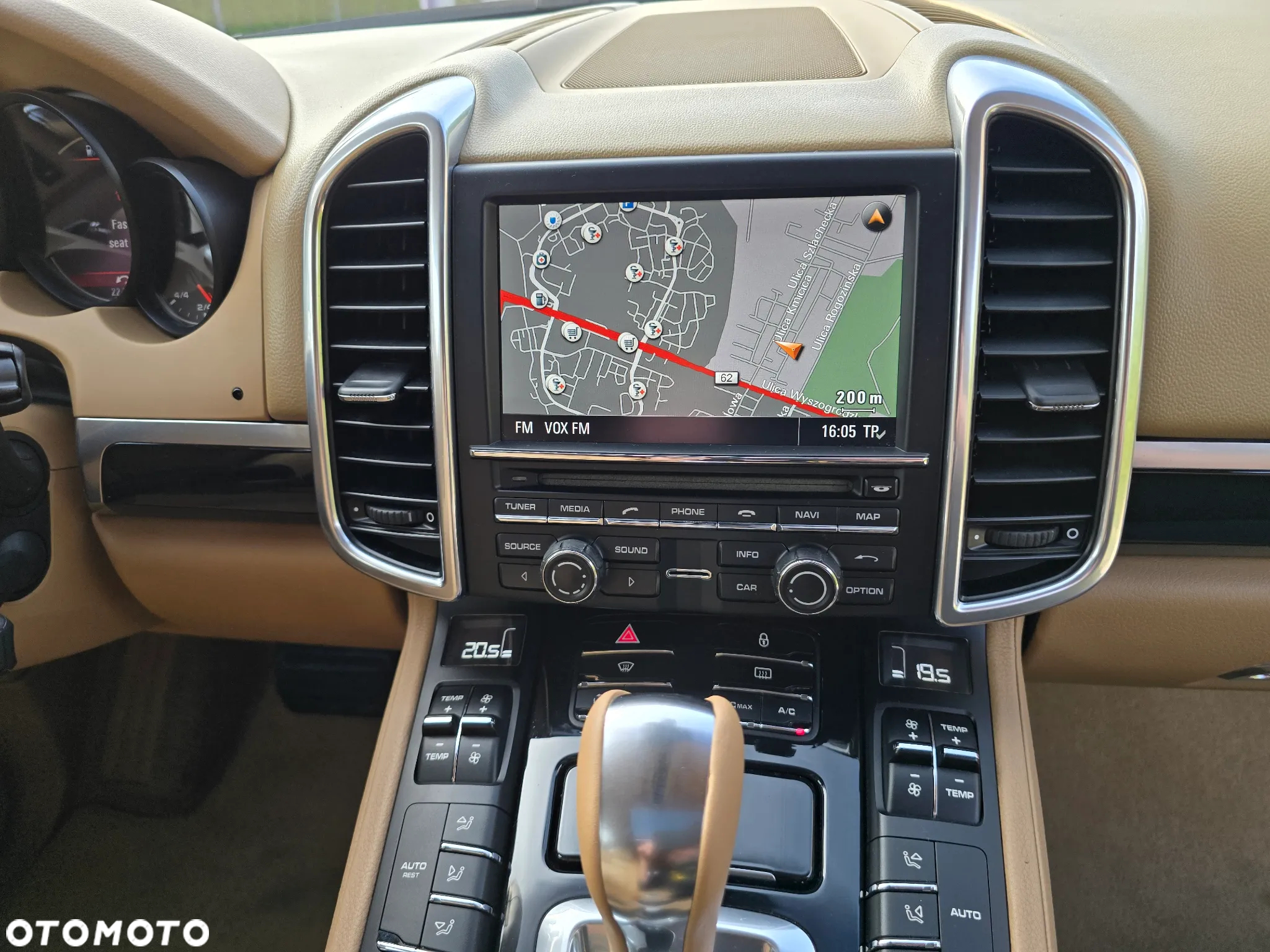 Porsche Cayenne Diesel Platinum Edition - 32