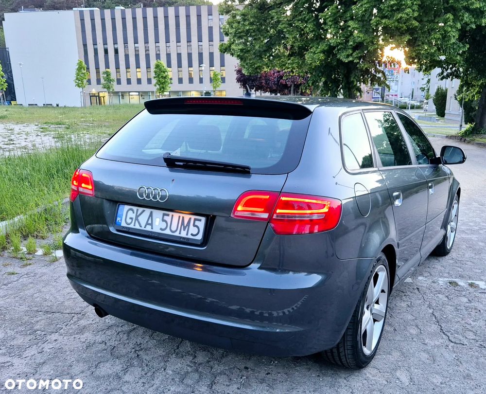 Audi A3 Sportback 2.0 TDI DPF Attraction - 9