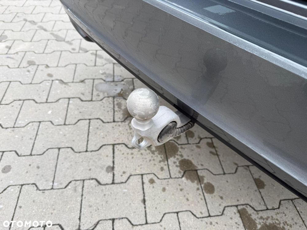Skoda Superb 2.0 TDI SCR Essence DSG - 11