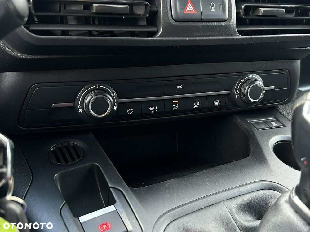 Peugeot Partner - 27