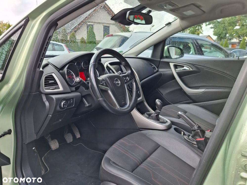 Opel Astra 1.4 Turbo Sports Tourer 150 Jahre - 24