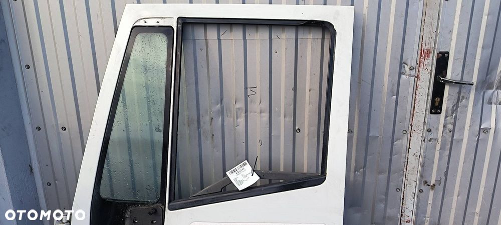 DRZWI LEWE PRZÓD IVECO EUROCARGO 100E18 - 4