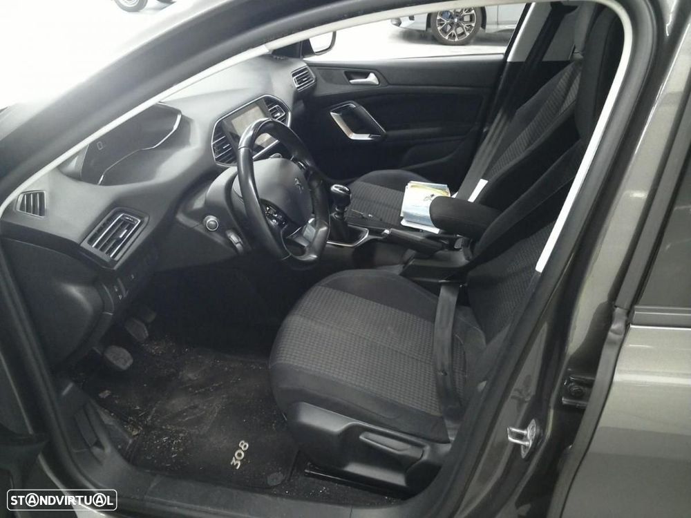 Peugeot 308 1.5 BlueHDi Style - 4