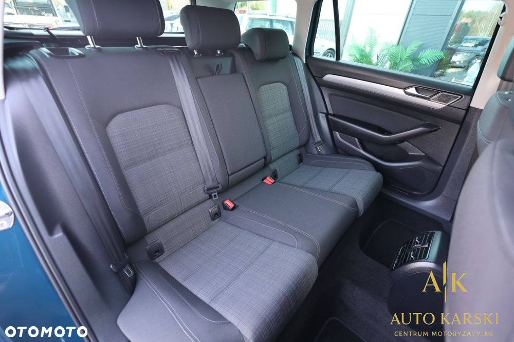 Volkswagen Passat Variant - 36