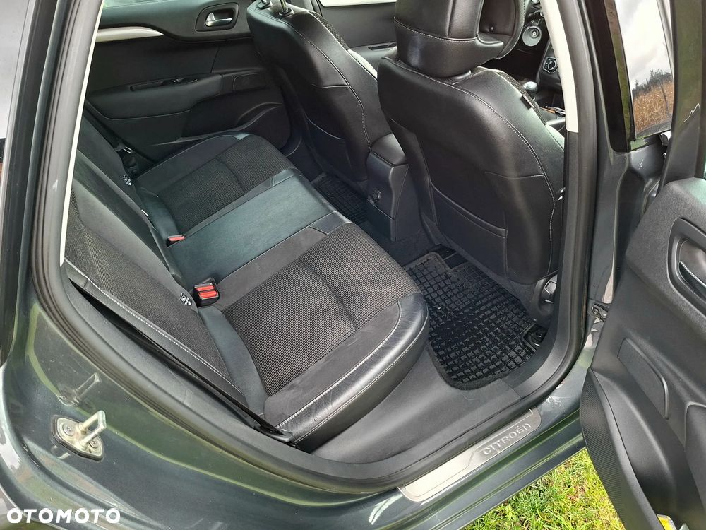 Citroën C4 1.6 HDi Exclusive - 10