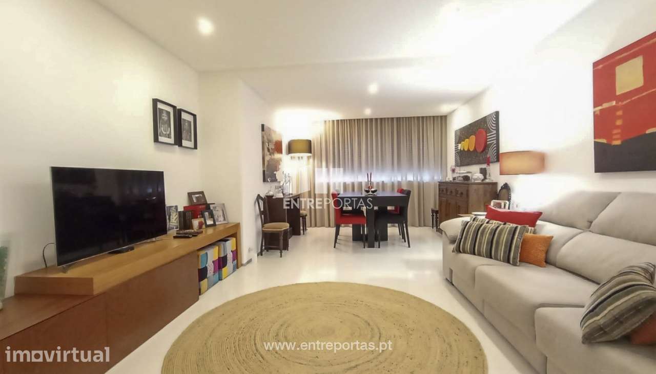 Venda de Apartamento T2 em 1ª linha de mar, Árvore, Vila do Conde - Grande imagem: 2/21