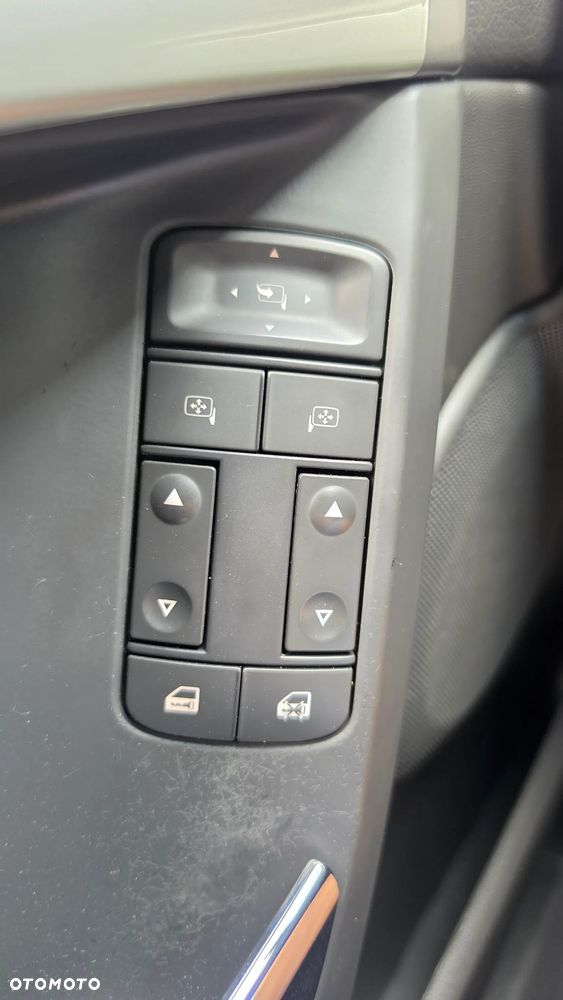 Opel Vectra 1.9 CDTI Cosmo - 19