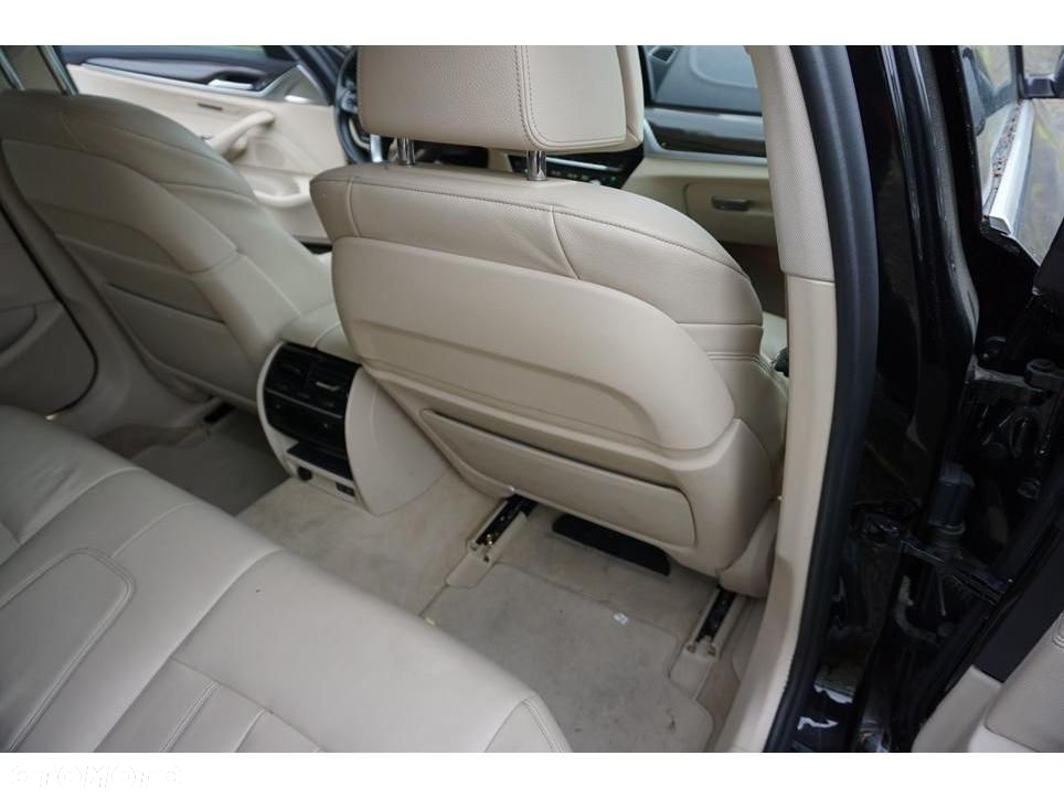 BMW Seria 5 - 30