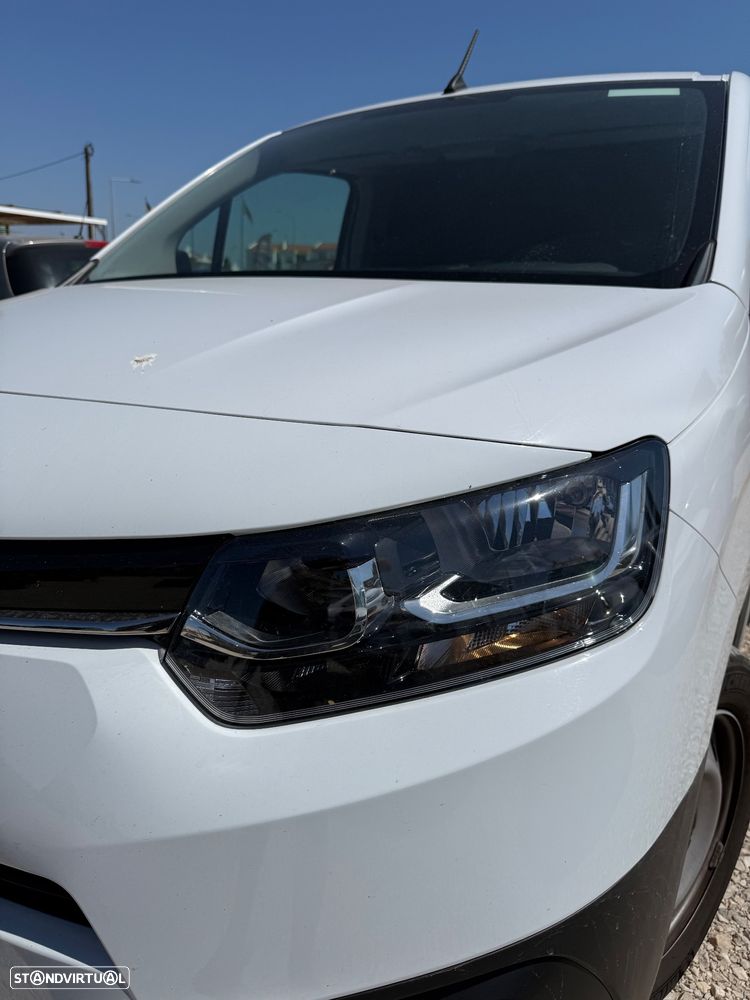 Toyota Proace City 1.5 D-4D 102cv L2 3 Lugares 2024 - 2