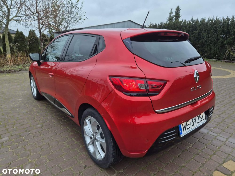 Renault Clio 1.2 16V Limited EU6 - 21