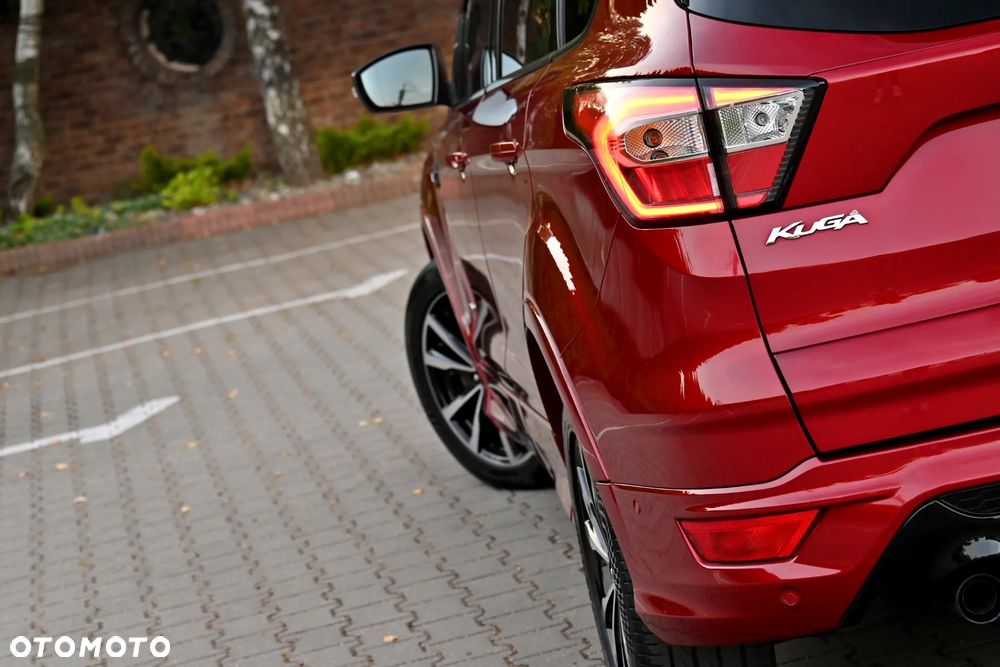Ford Kuga 2.0 TDCi 4x4 ST-Line - 24