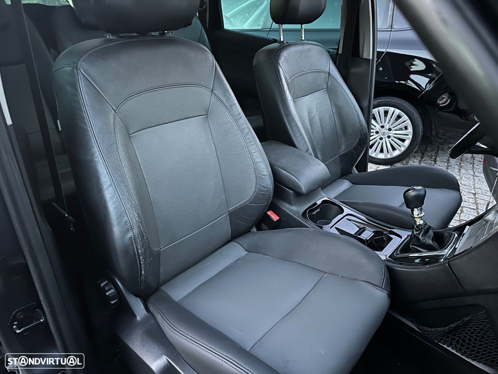 Ford S-Max 2.0 TDCi Titanium 7L - 11