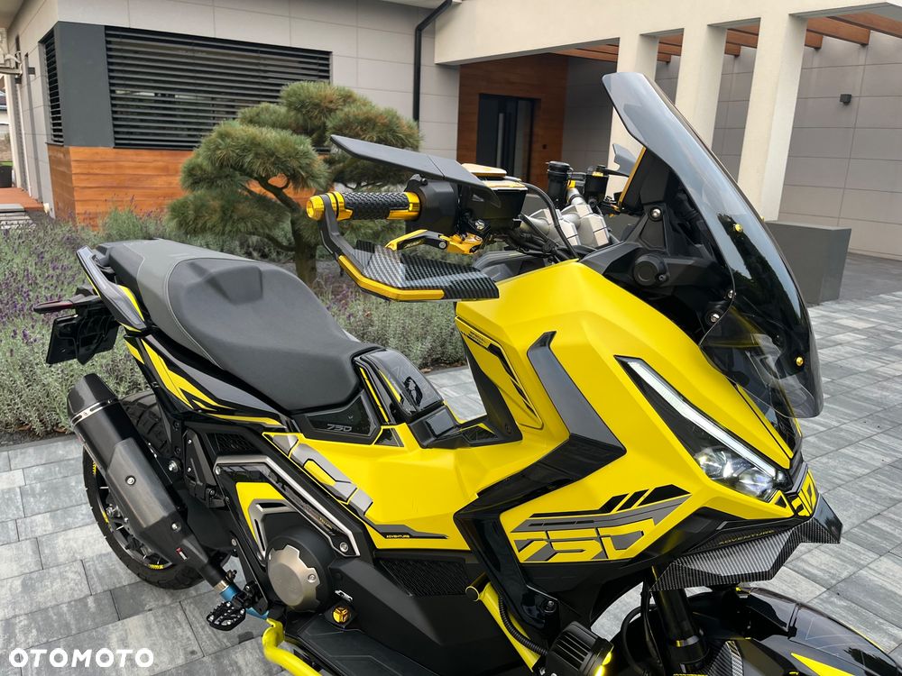 Honda X-ADV - 23