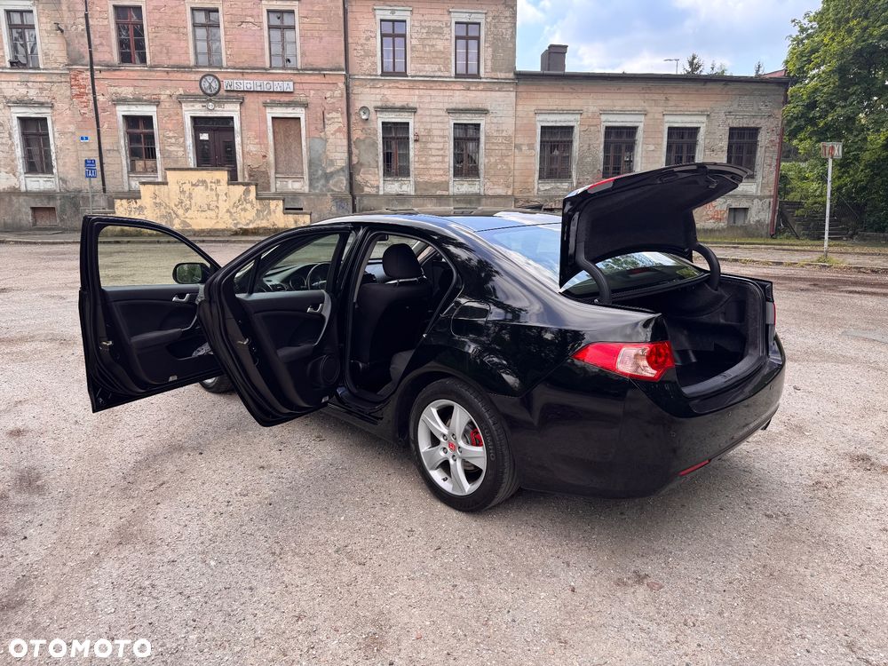 Honda Accord 2.0 Elegance 50 Jahre Edition - 10