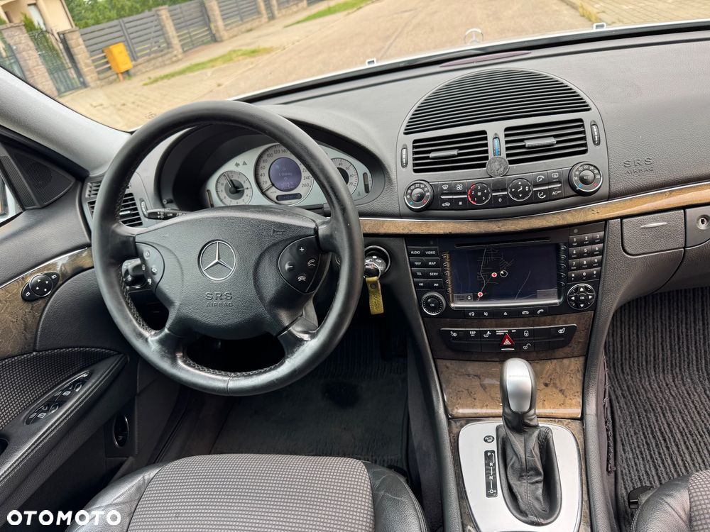 Mercedes-Benz Klasa E 200 Kompressor Automatik Avantgarde Sport Edition - 8