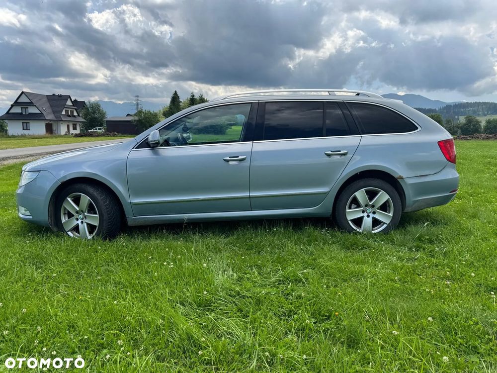 Skoda Superb 2.0 TDI 4x4 Elegance - 7