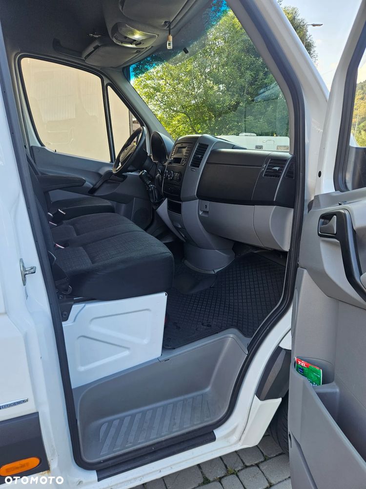 Mercedes-Benz Sprinter 319 - 13