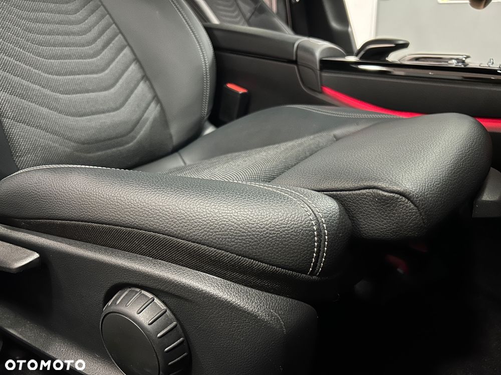 Mercedes-Benz Klasa A 220 4-Matic 7G-DCT - 14