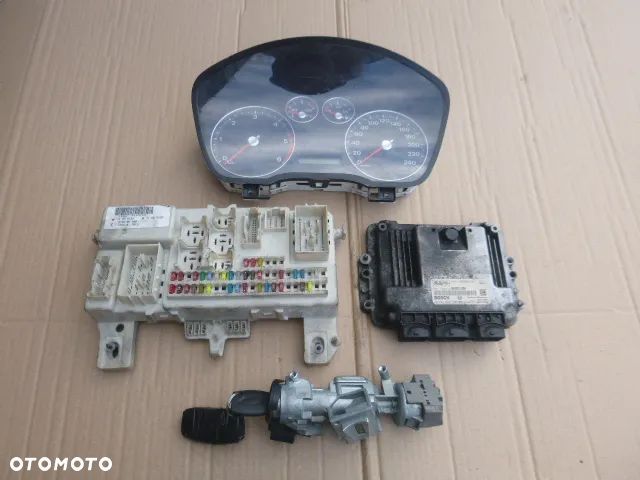 ZESTAW STARTOWY KOMPUTER STACYJKA IMMOBILIZER FORD FOCUS MK2 1.6 TDCI - 5