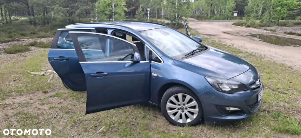 Opel Astra 1.6 T SIDI Cosmo EU6 - 10