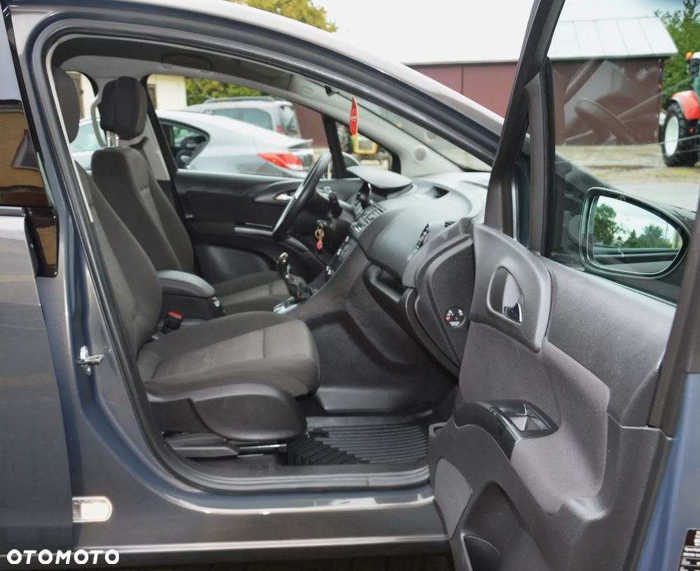 Opel Meriva - 23