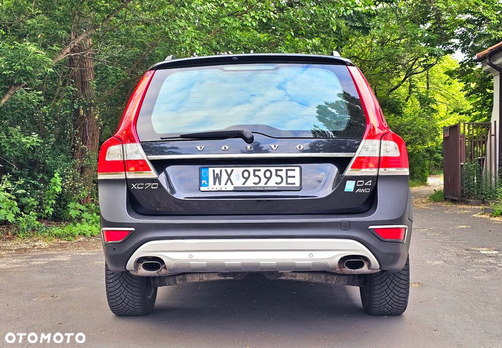 Volvo XC 70 D5 AWD Momentum - 5