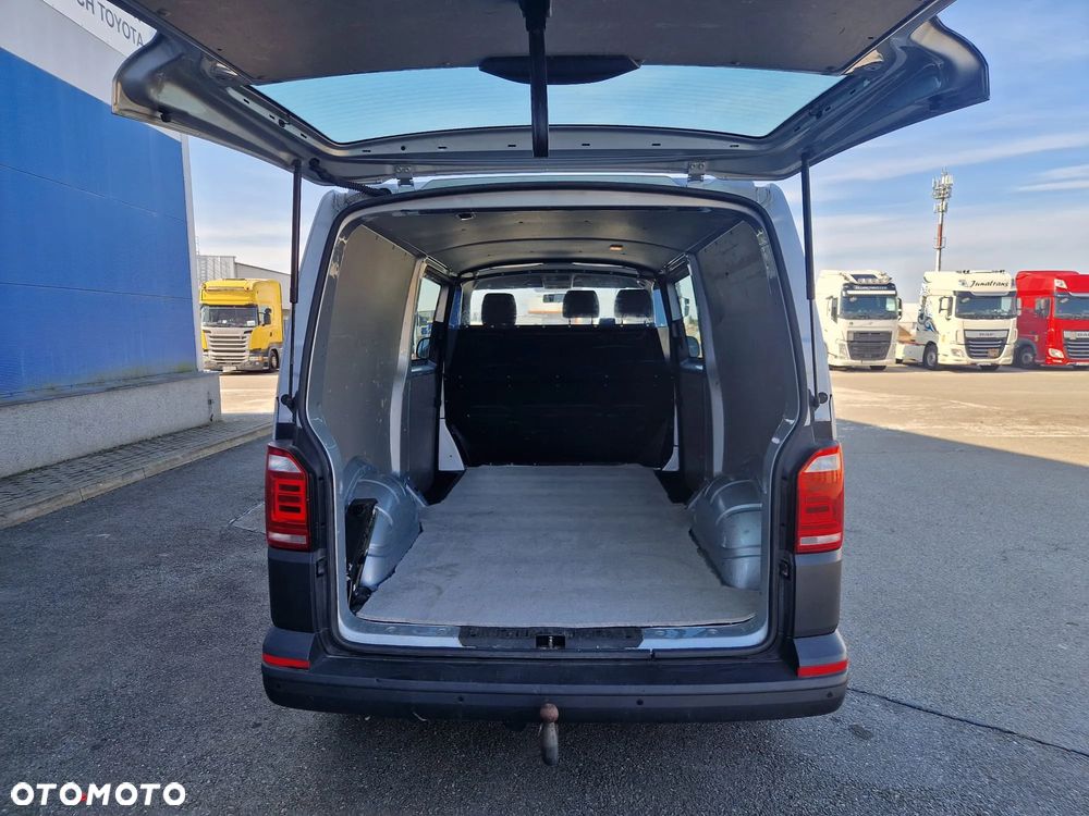 Volkswagen Transporter L2H1 4Motion DSG - 10
