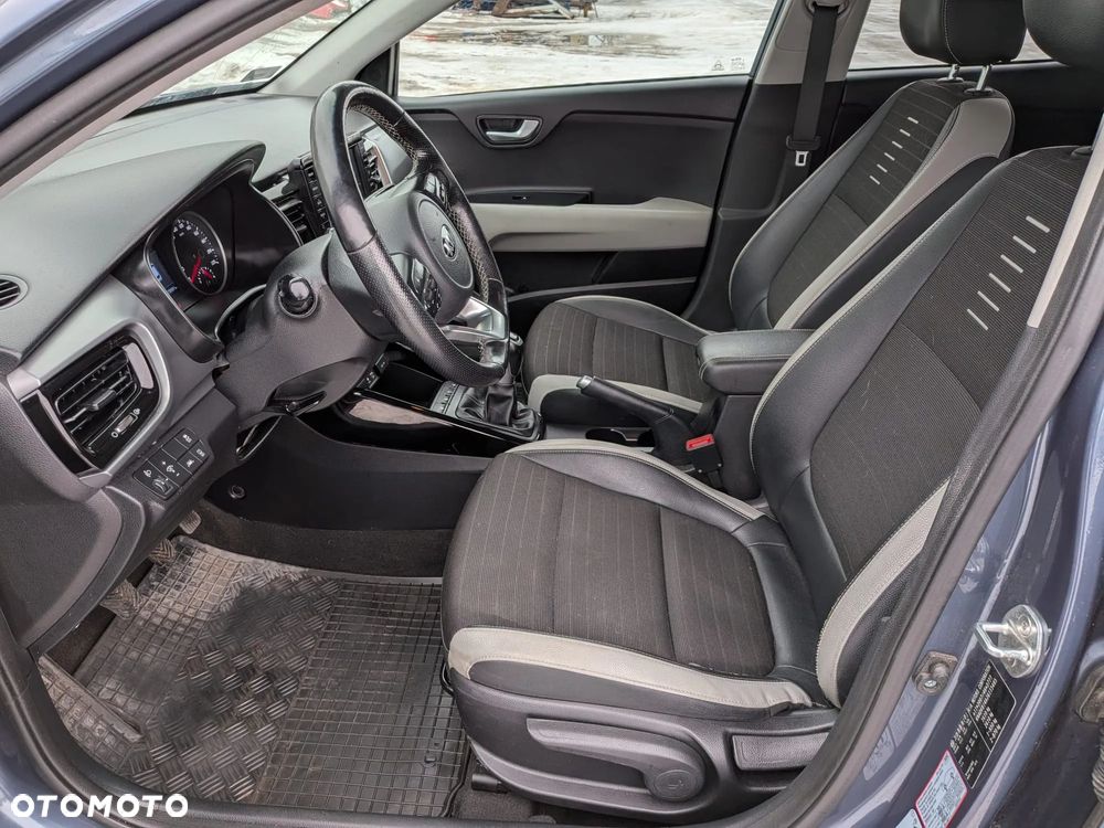 Kia Stonic 1.4 M - 11