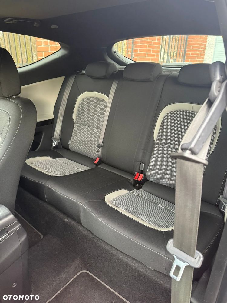 Kia Ceed 1.6 CRDi XL - 30