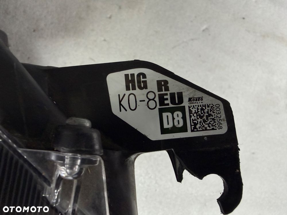 Lampa przednia prawa Toyota Yaris IV 4 FULL LED - 3