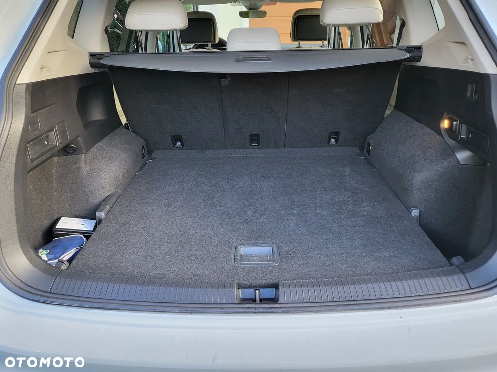 Volkswagen Tiguan Allspace - 20